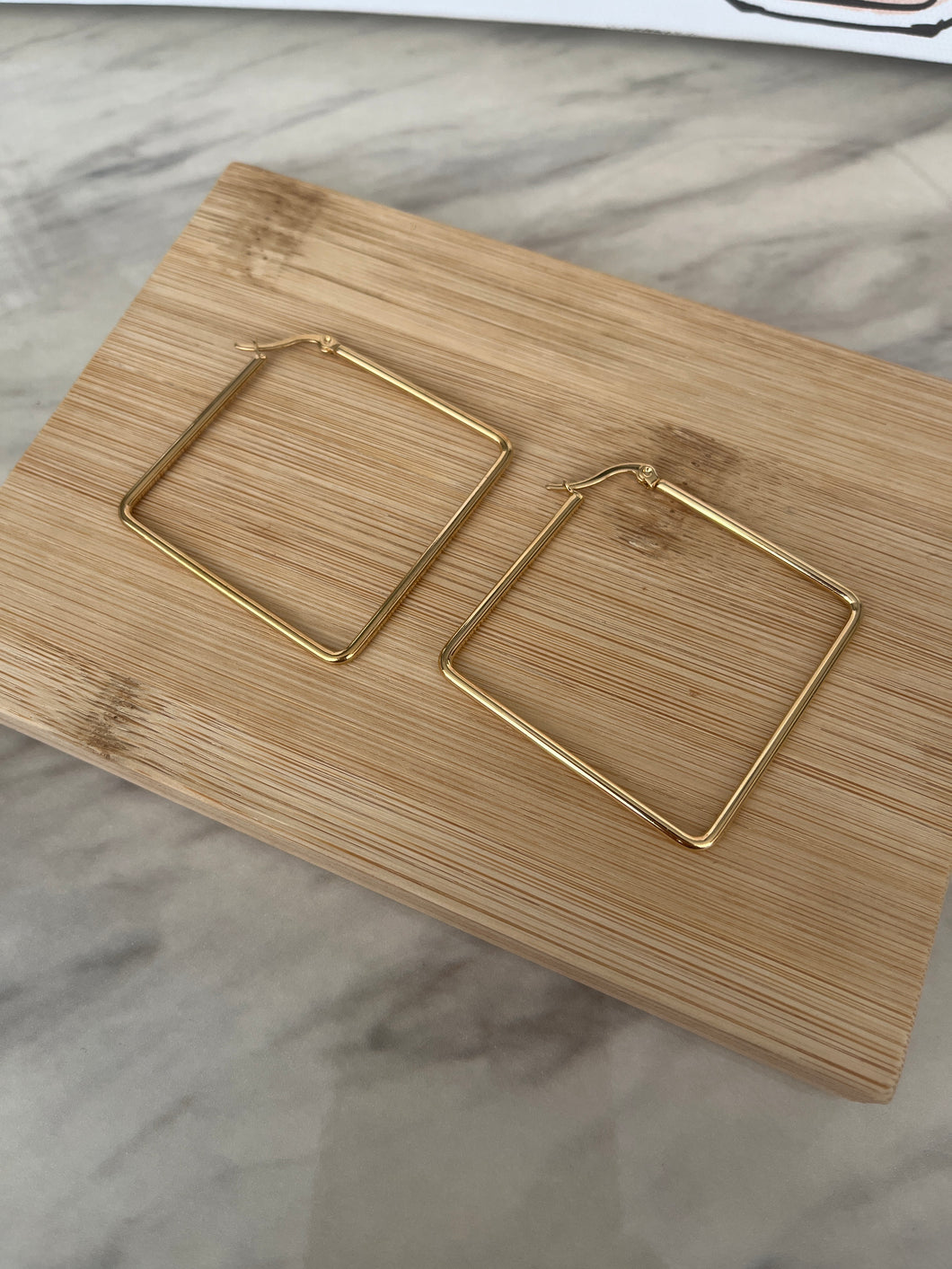 Square Classic Hoops