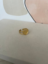 Anna Heart Ring