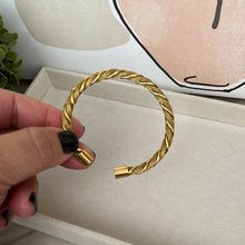 Twisted Bracelet Liquidación