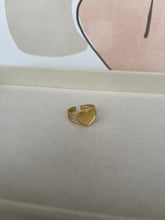 Anna Heart Ring