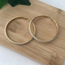 In-line Pearls Hoops Liquidación