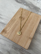 Yeux Necklace