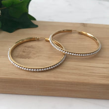 In-line Pearls Hoops Liquidación