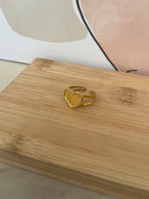 Anna Heart Ring