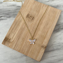 Butterfly Necklace Liquidación