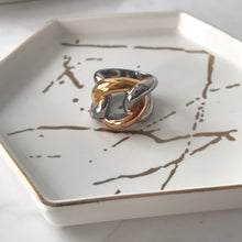 Tricolored Ring Liquidación