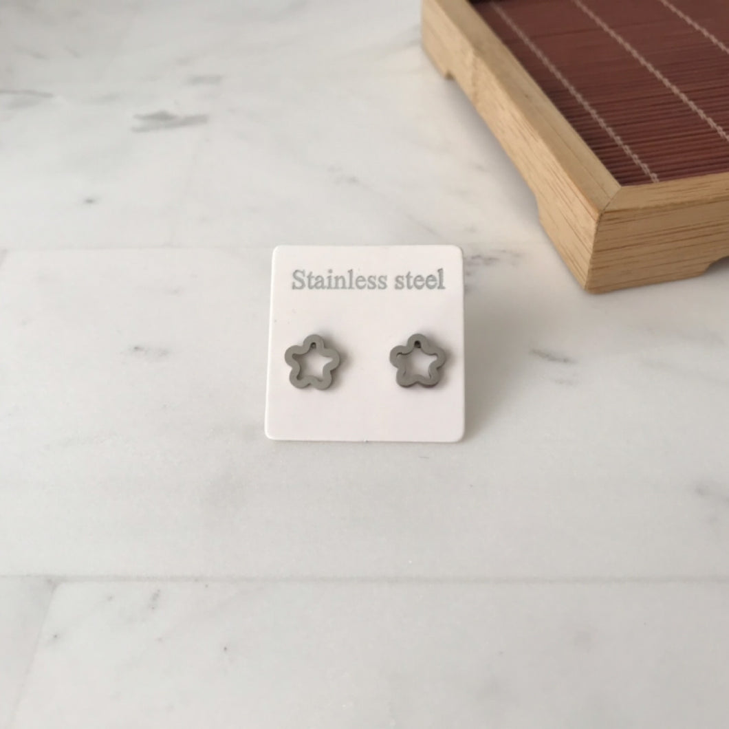 Flower Studs Liquidación