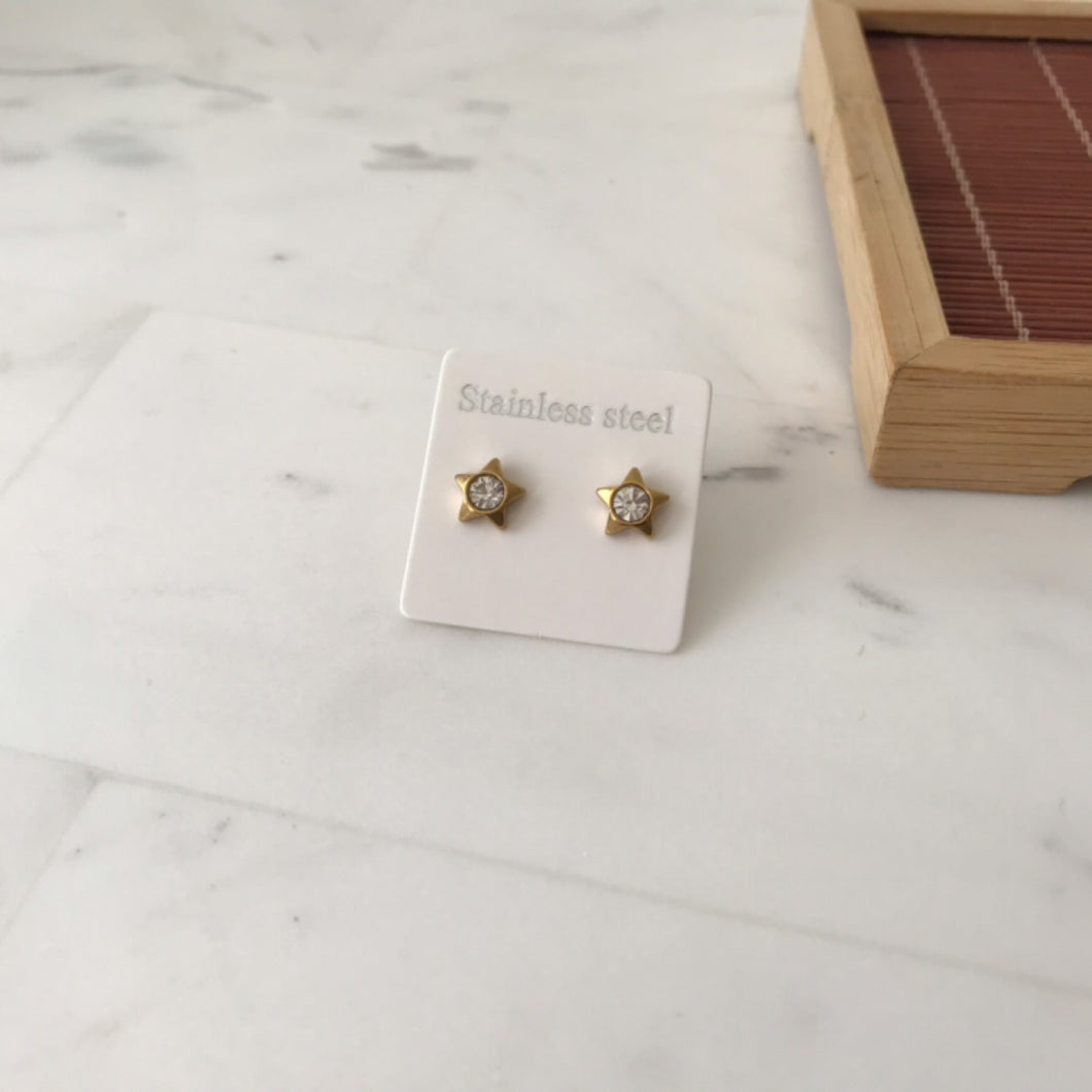 Gold Star Studs Liquidación